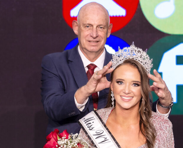 Strawberry Queen wins new crown